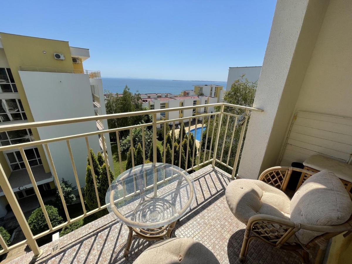 Fort Noks - Menada Apartments Sveti Vlas Extérieur photo