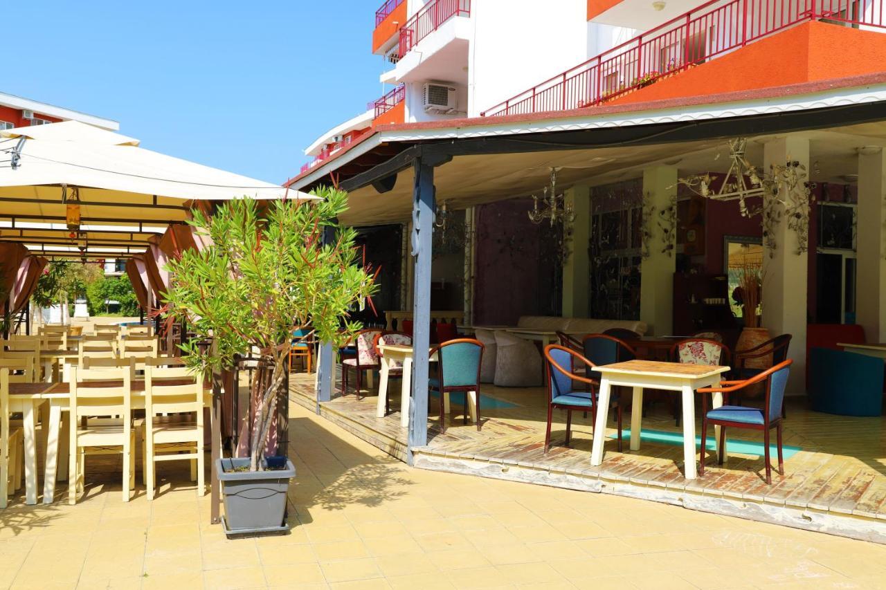 Fort Noks - Menada Apartments Sveti Vlas Extérieur photo