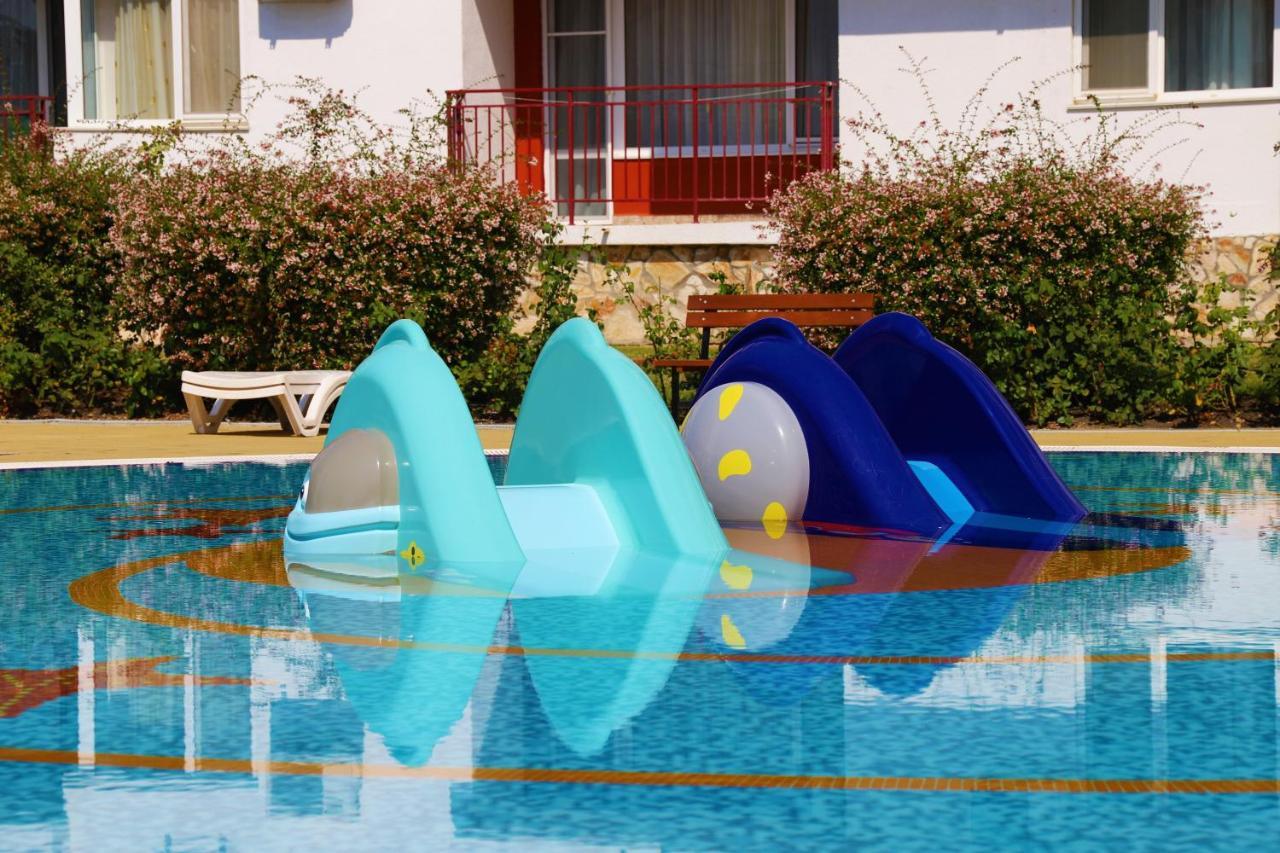 Fort Noks - Menada Apartments Sveti Vlas Extérieur photo