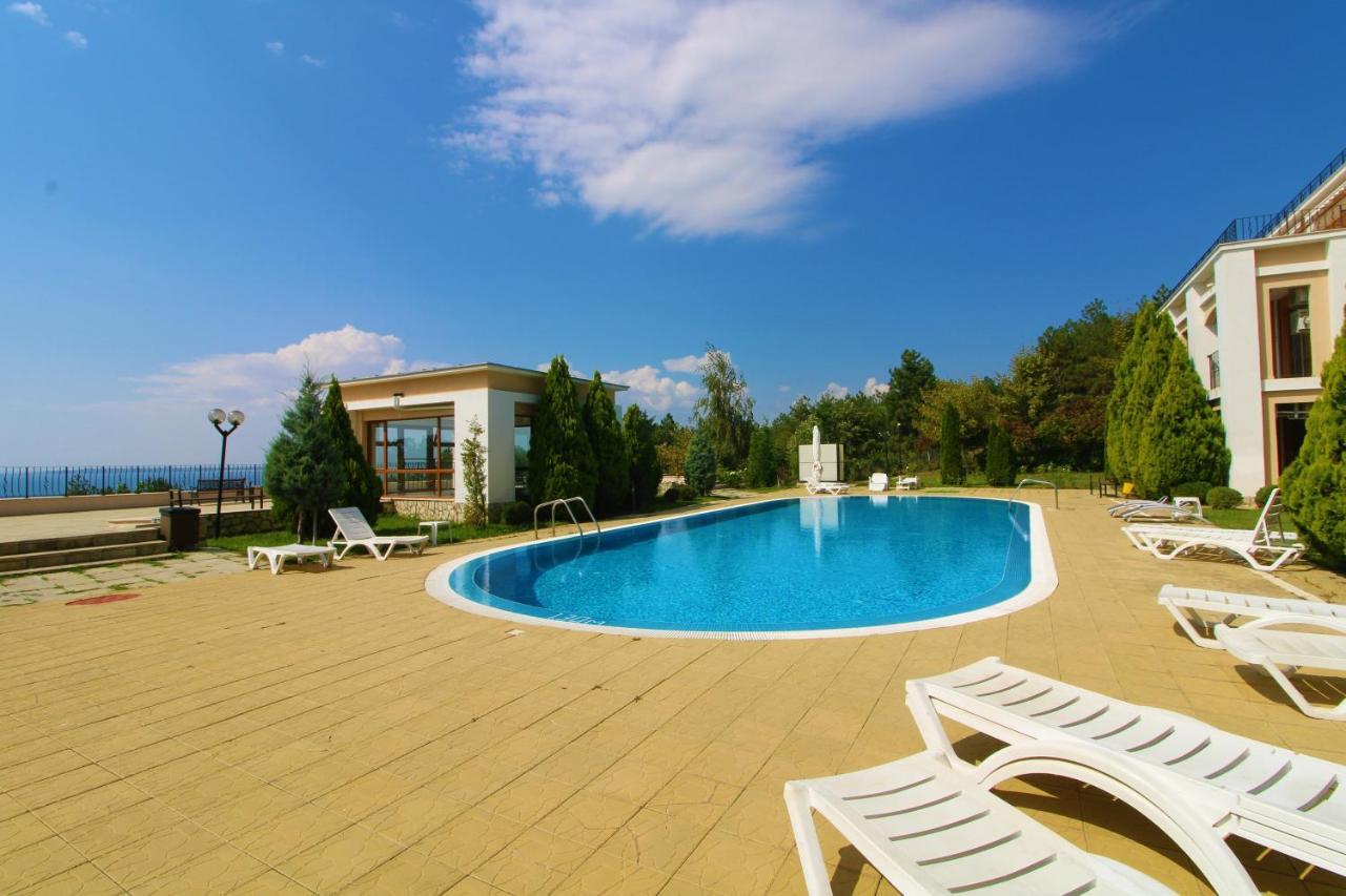 Fort Noks - Menada Apartments Sveti Vlas Extérieur photo