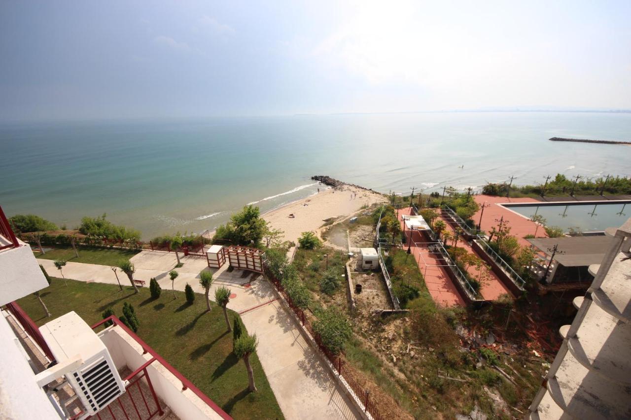 Fort Noks - Menada Apartments Sveti Vlas Extérieur photo