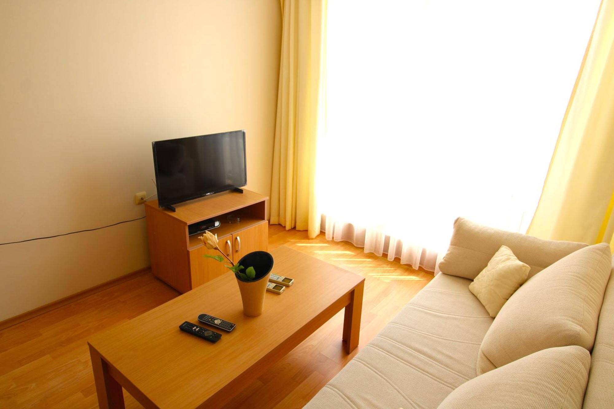 Fort Noks - Menada Apartments Sveti Vlas Extérieur photo