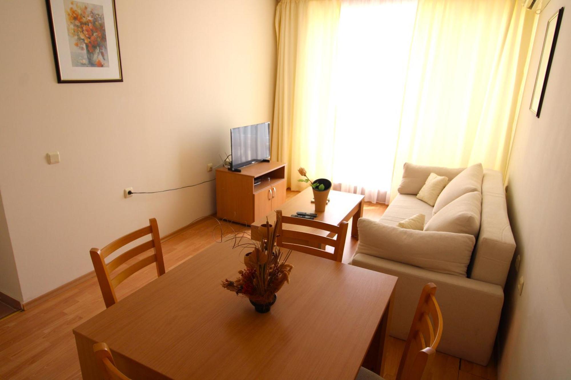 Fort Noks - Menada Apartments Sveti Vlas Extérieur photo